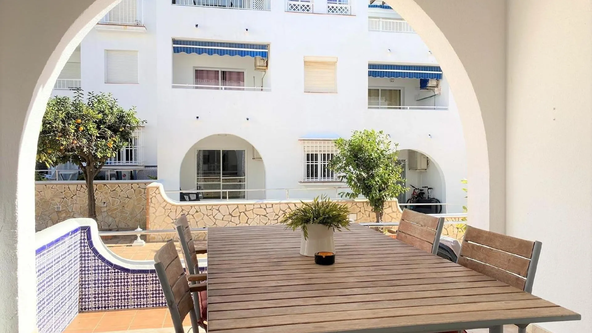 Apartment Ferienwohnung Fuer 4 Personen Ca 90 Qm In Nerja, Andalusien Costa Del Sol